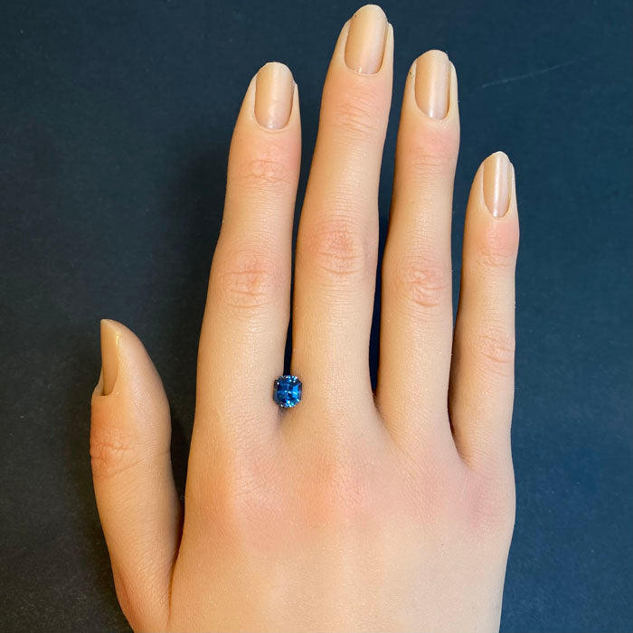 montana sapphire gemstone blue green