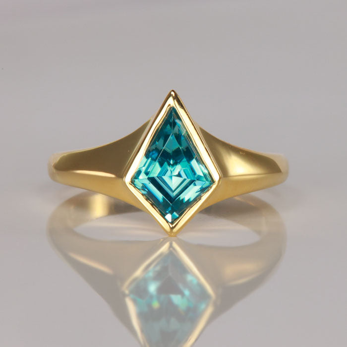 kite blue zircon ring yellow gold 