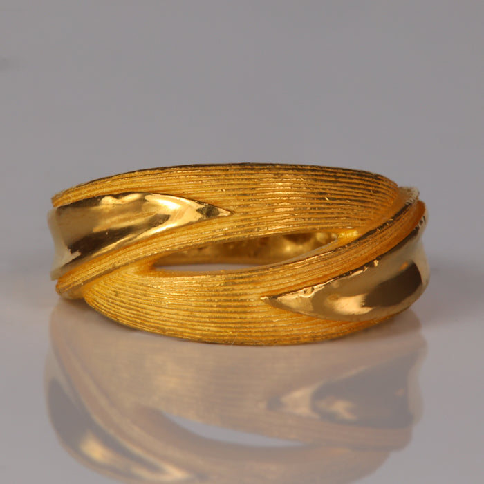 yellow gold textured ring 24k