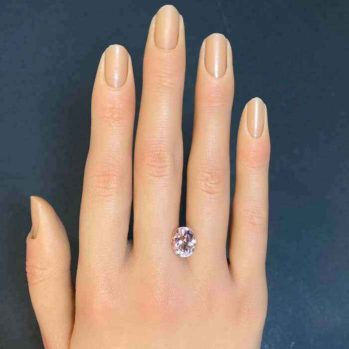 oval cut morganite gem