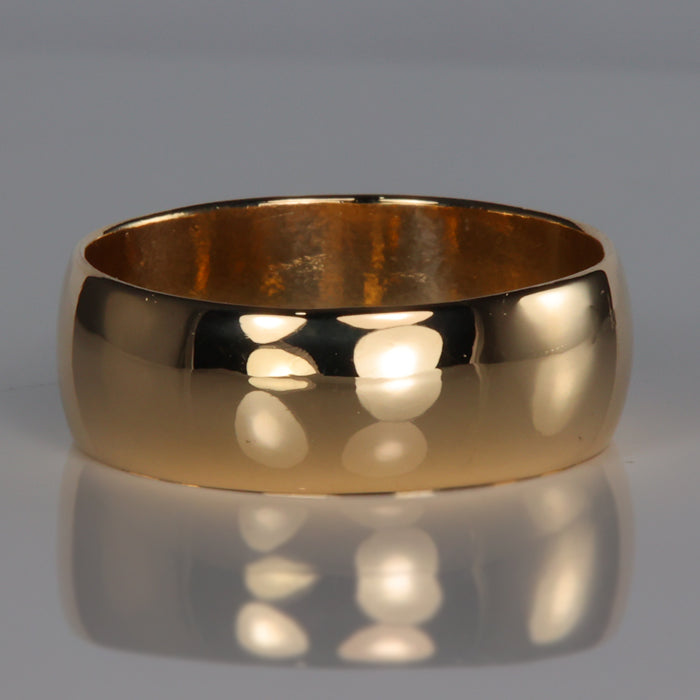 Estate yellow gold band 