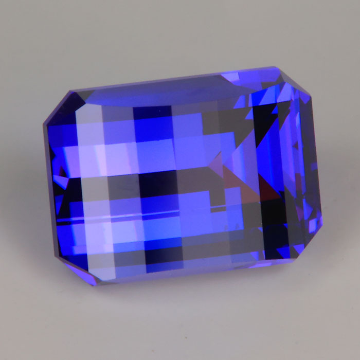 pixel cut tanzanite gemstone blue and violet color