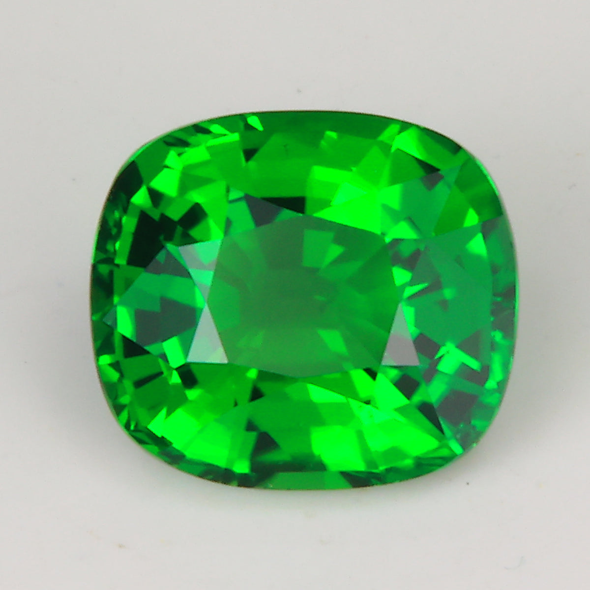 chrome tourmaline antique cushion cut green gem