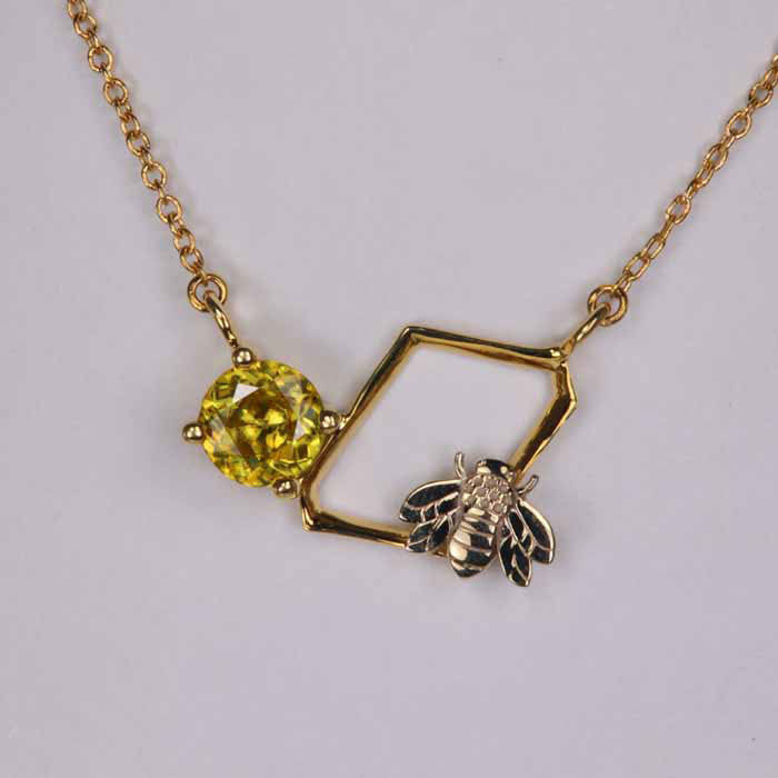 sphene bee yellow gold necklace