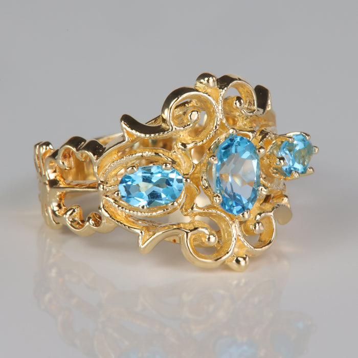 estate yellow gold and blue topaz ring
