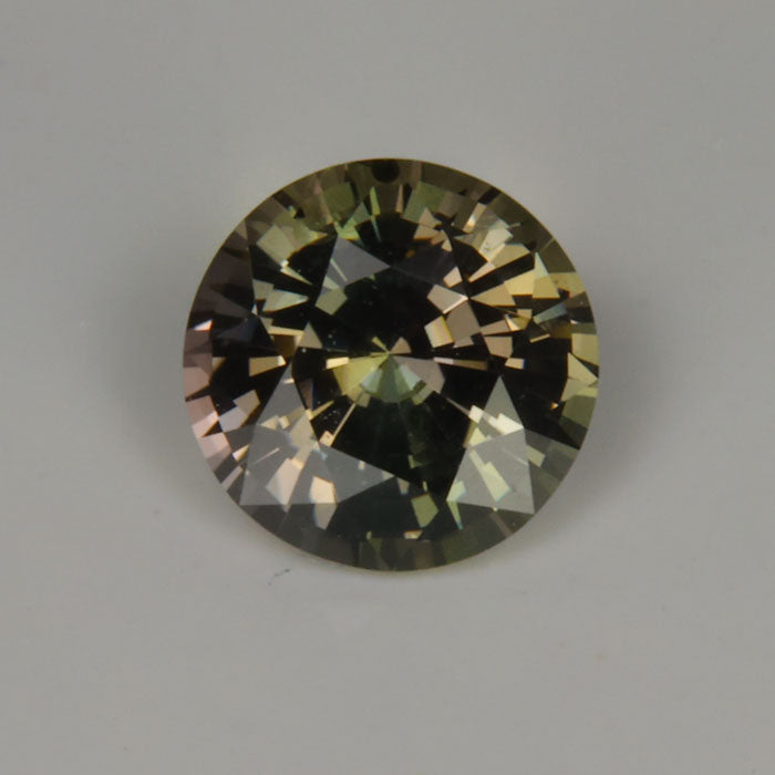 daylight color change sapphire gemstone