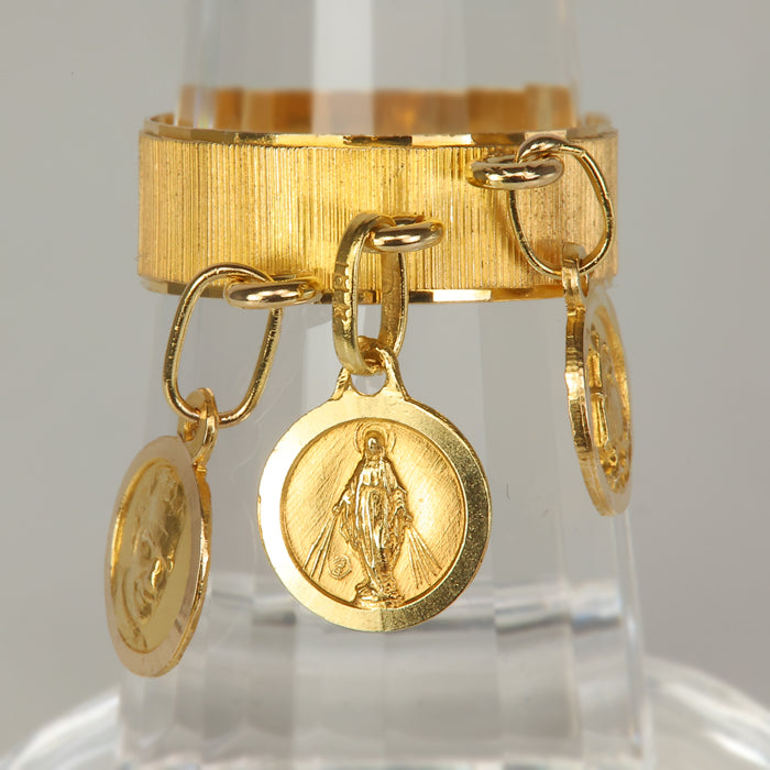 yellow gold estate ring with medallions 