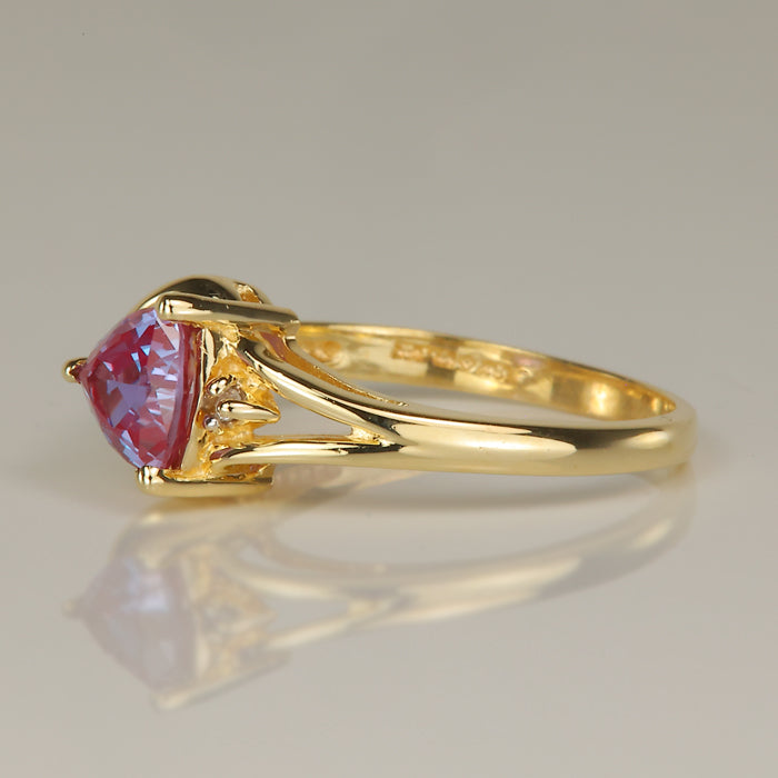 yellow gold trilliant cut synthetic sapphire color change ring