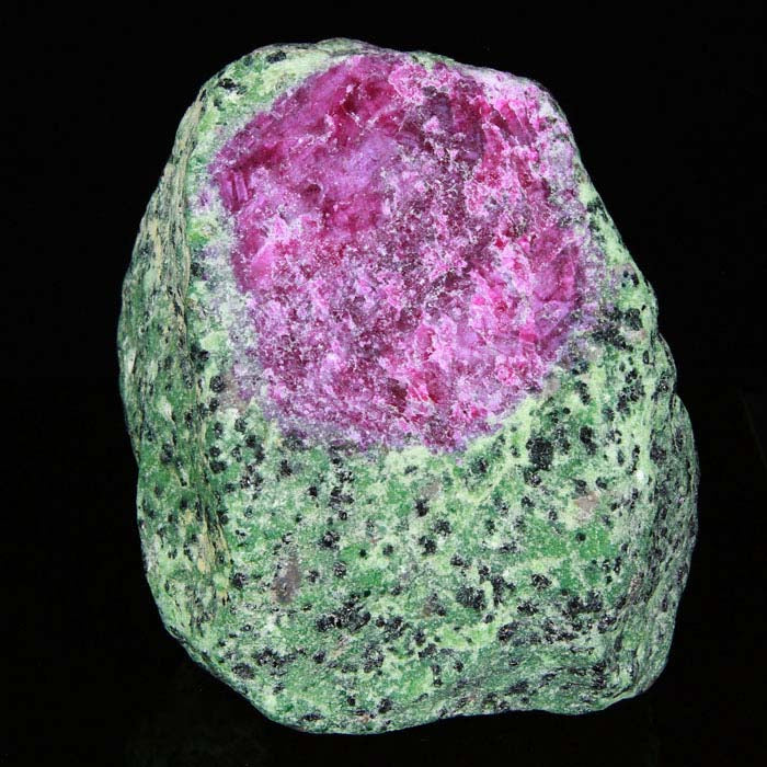 Ruby Crystal in Zoisite 916g
