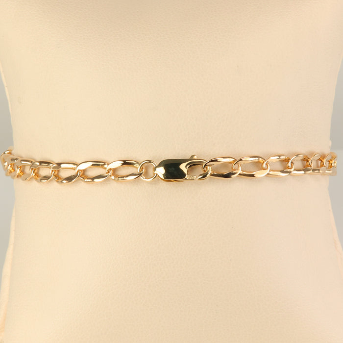 lobster clasp in yellow gold bracelet