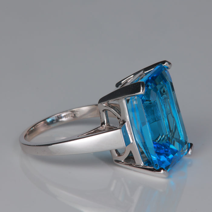 emerald cut topaz gemstone ring swiss blue color in white gold 