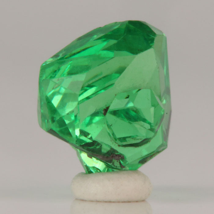 green raw garnet 