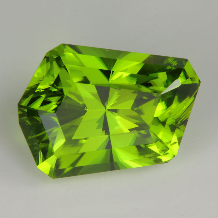 barion style freeform peridot gemstone green color