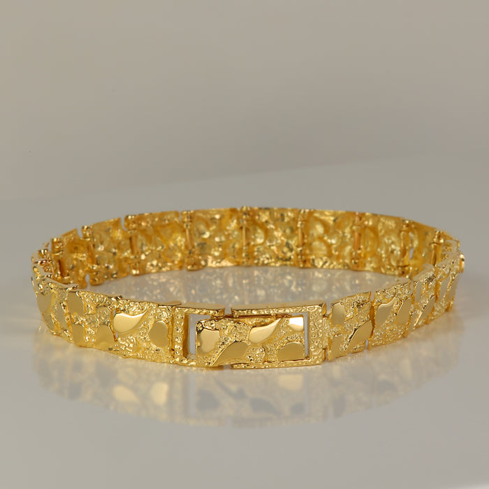 clasp on gold bracelet nugget style