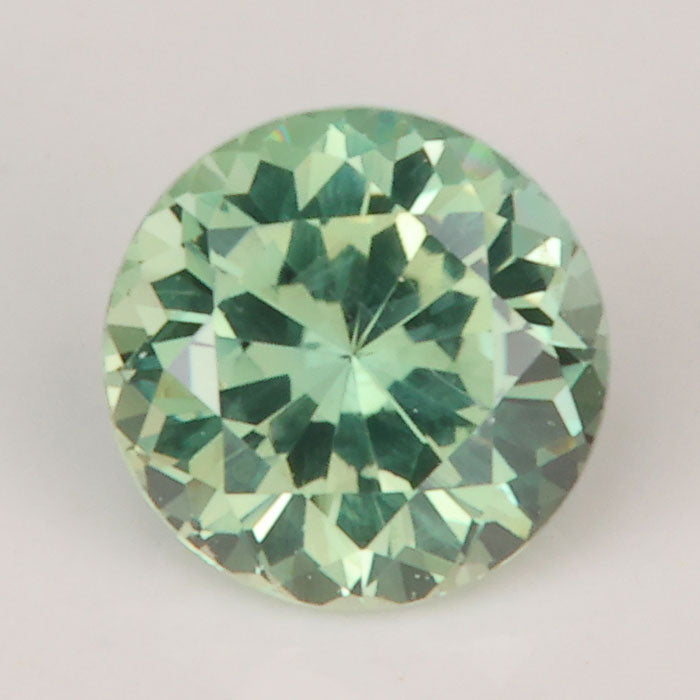 green color round brilliant cut montana sapphire gemstone