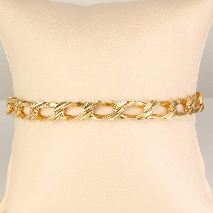 fancy detail yellow gold curb link bracelet