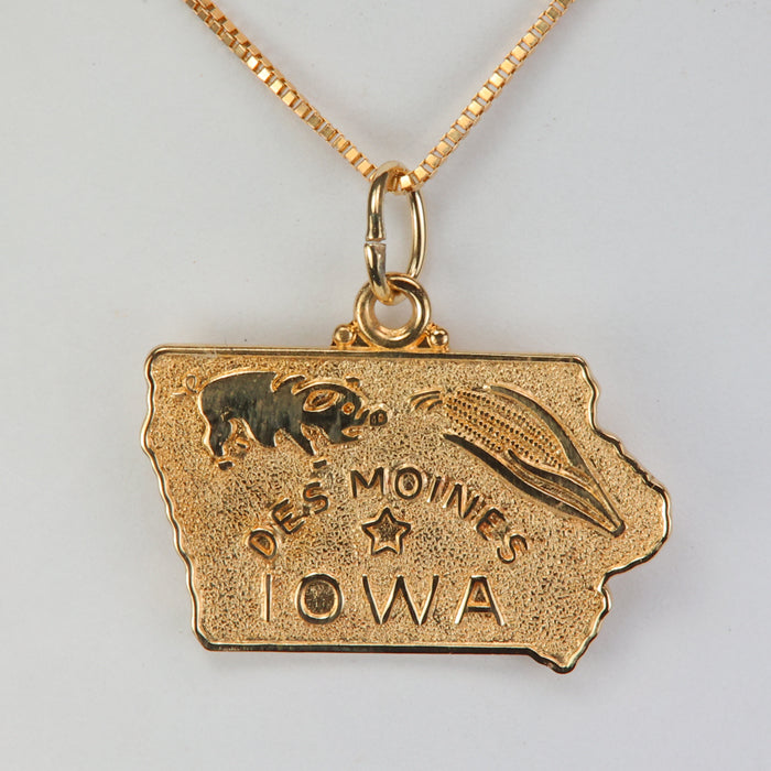 yellow gold Iowa state pendant 