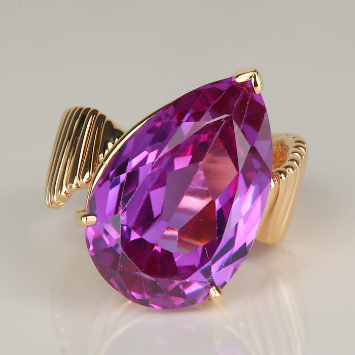 purple color synthetic sapphire yellow gold estate ring