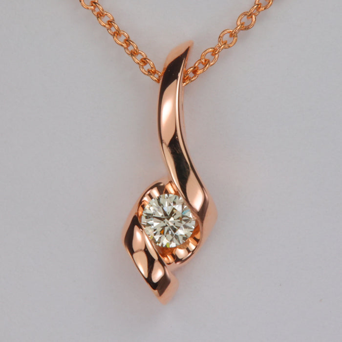 estate pendant with rose gold and diamond accent 