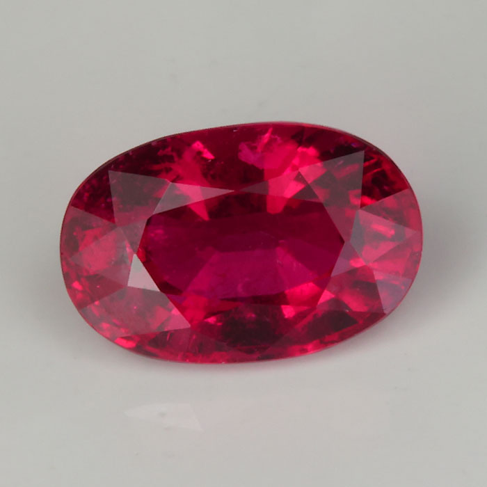 oval cut violet red rubellite tourmaline gemstone