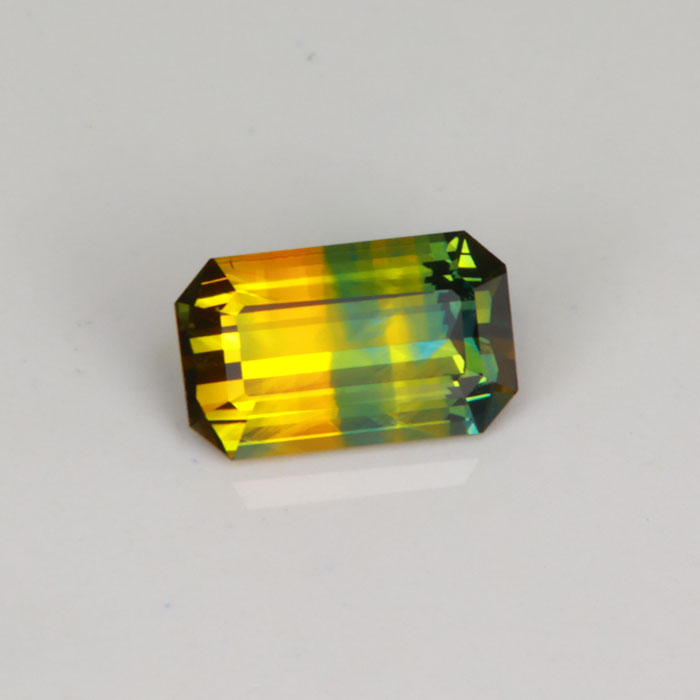 yellow green bicolor sapphire gem