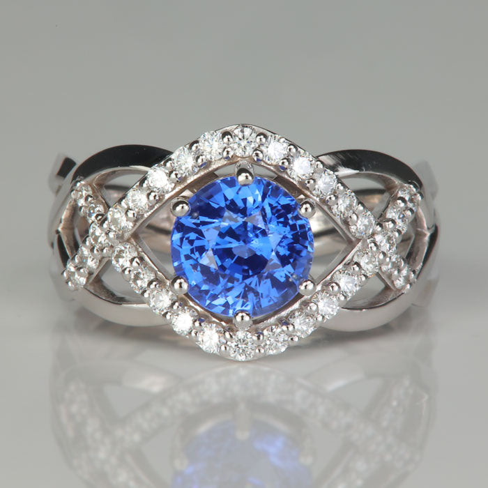 violet blue sapphire ring in white gold with diamonds