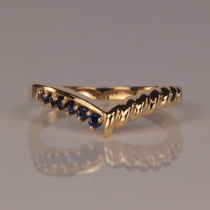 yellow gold sapphire ring contour style