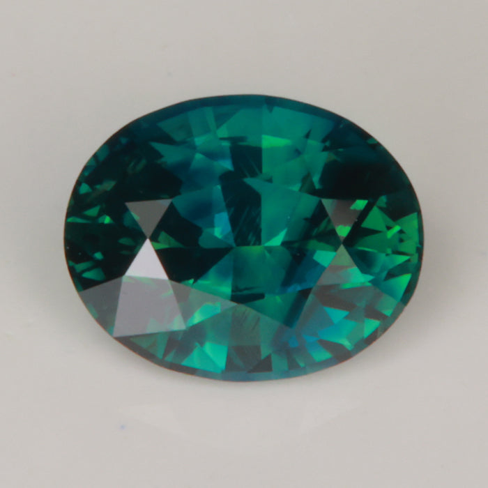 teal blue green oval cut sapphire gemstone