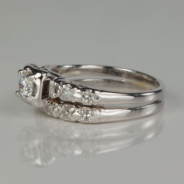 diamond rings in white wedding set