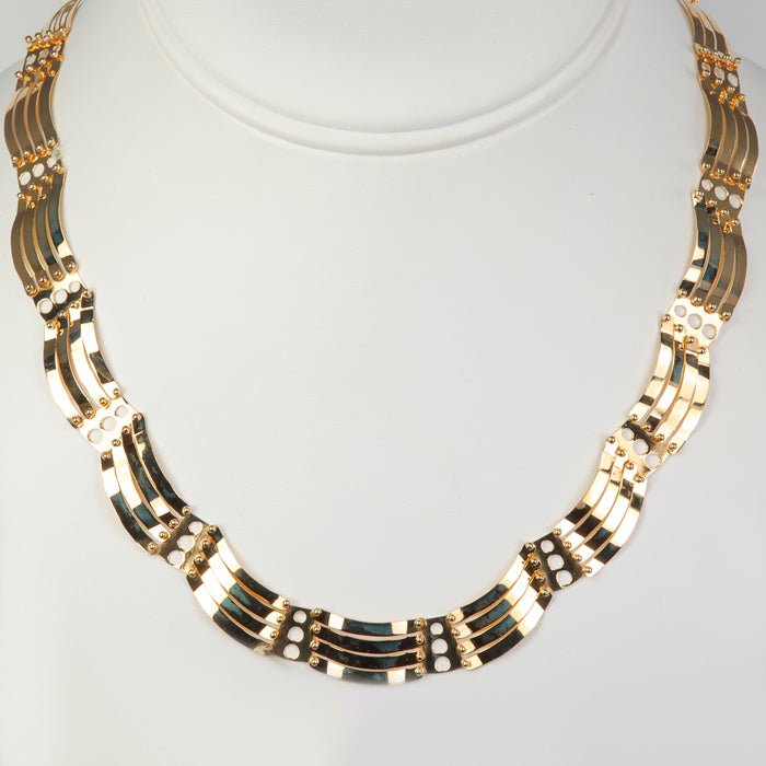 yellow gold wavy style estate necklace