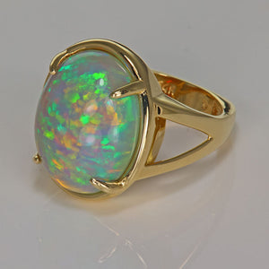 14 Karat Gold Gents Ring with a 14.56 Carat Welo Opal