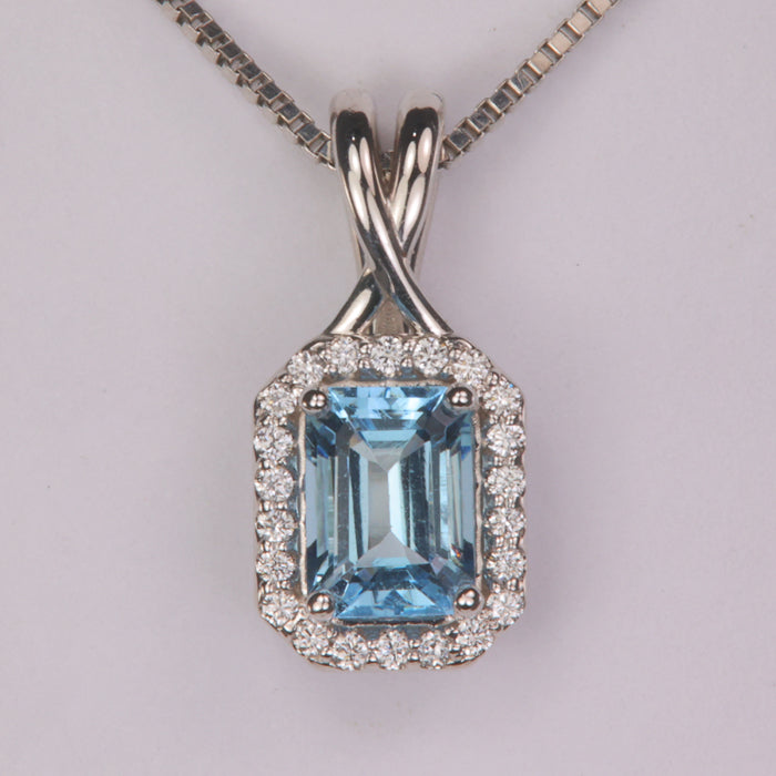 aquamarine gemstone pendant in white gold with diamonds