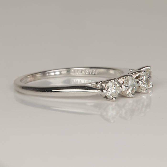 white gold and diamond ring estate 
