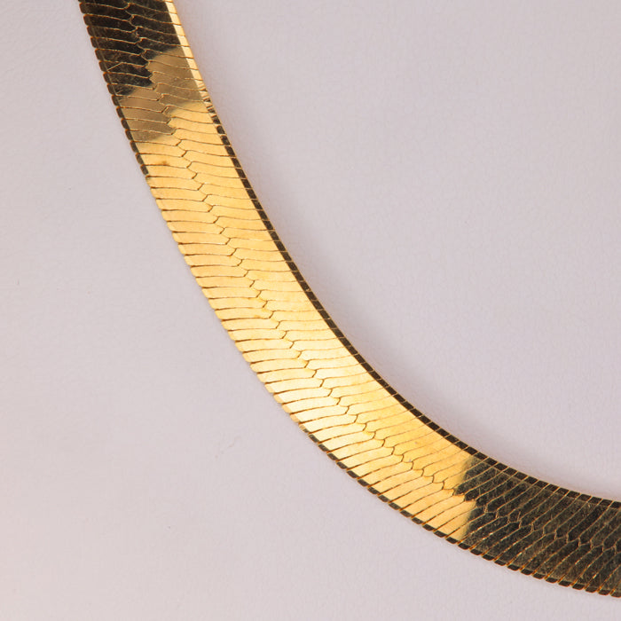 herringbone style estate chain in yellow gold