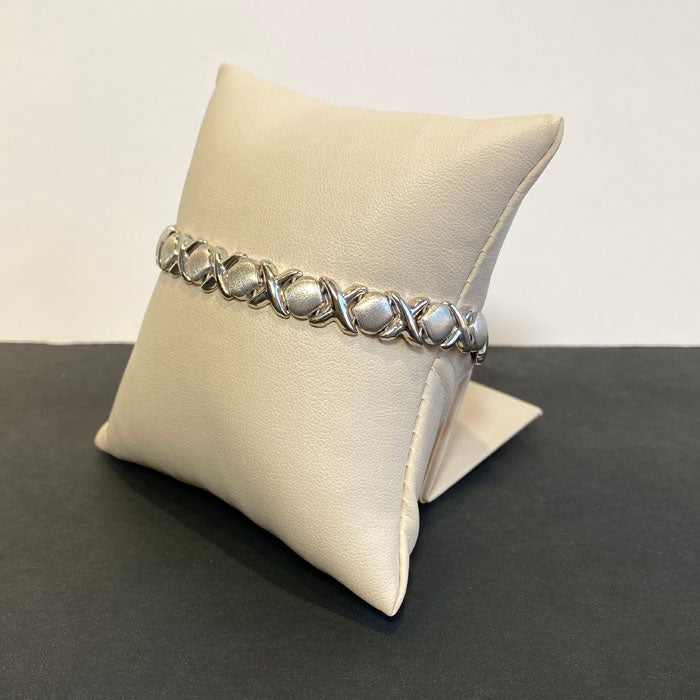 14k white gold bracelet xo 