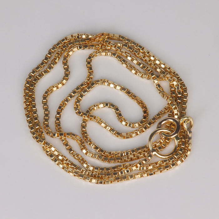 estate box link chain in yellow gold