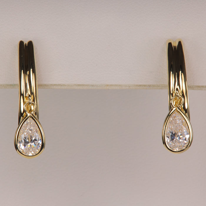 estate earrings in yellow gold with cubic zirconia 
