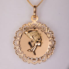 YellowGoldNefertitiPendant_240
