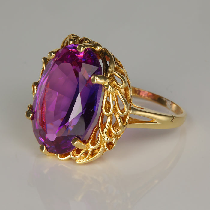 yellow gold estate ring with synthetic sapphire