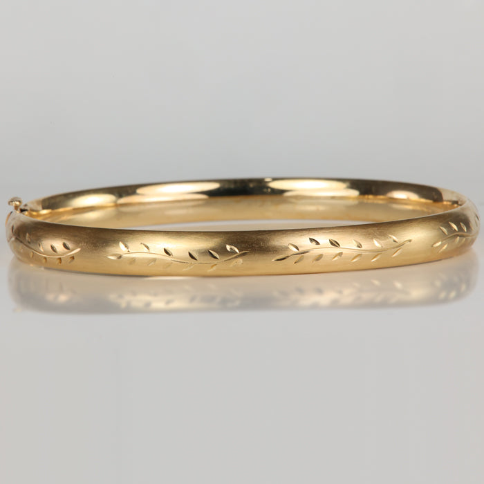 yellow gold diamond cut bangle estate bracelet
