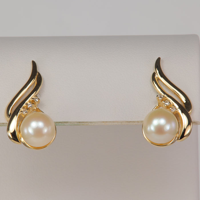 estate earrings yellow gold with pearl and diamond