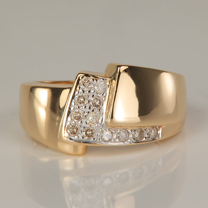 yellow gold champagne diamond ring with zig zag