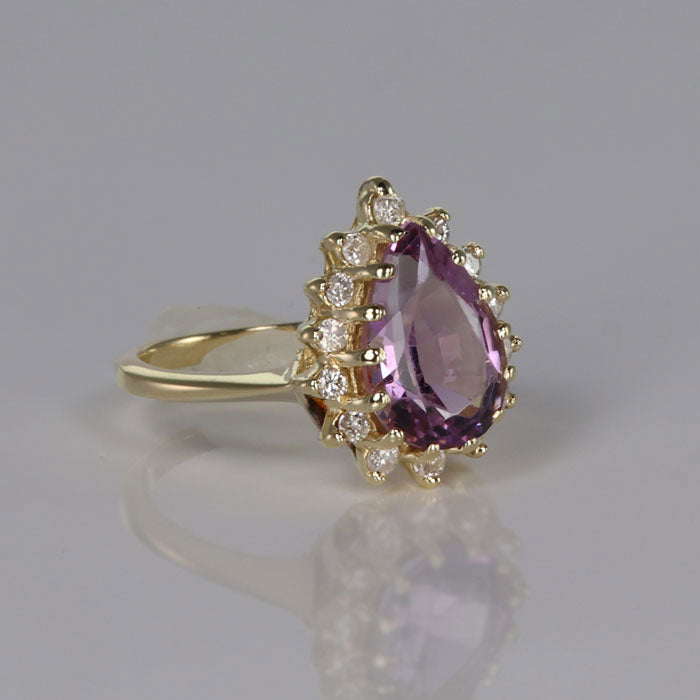 amethyst and diamond halo ring yellow gold