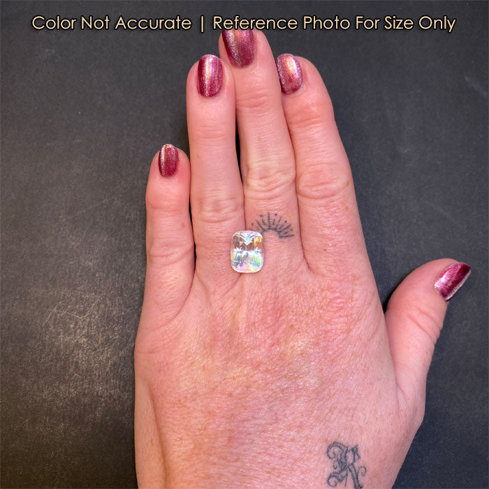 size of moonstone on a hand