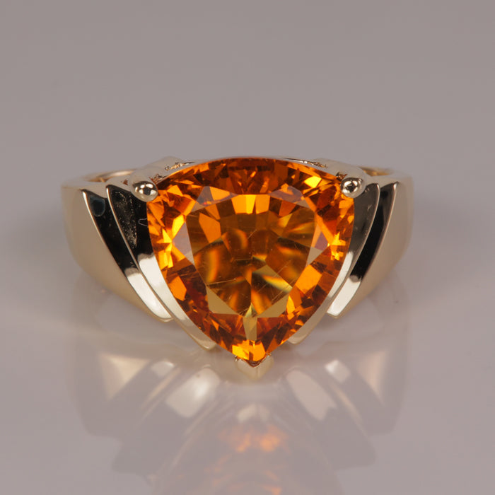 citrine gemstone estate ring orange color in yellow gold 