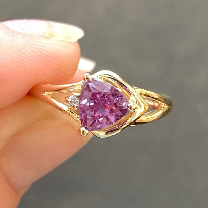 synthetic color change sapphire ring incandescent light