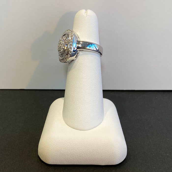 diamond and 18k white gold ring