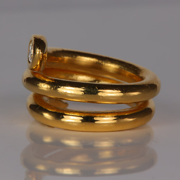 yellow gold snake ring diamond eye 24k