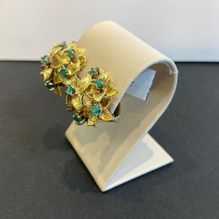 18k yellow gold emerald pierced earrings