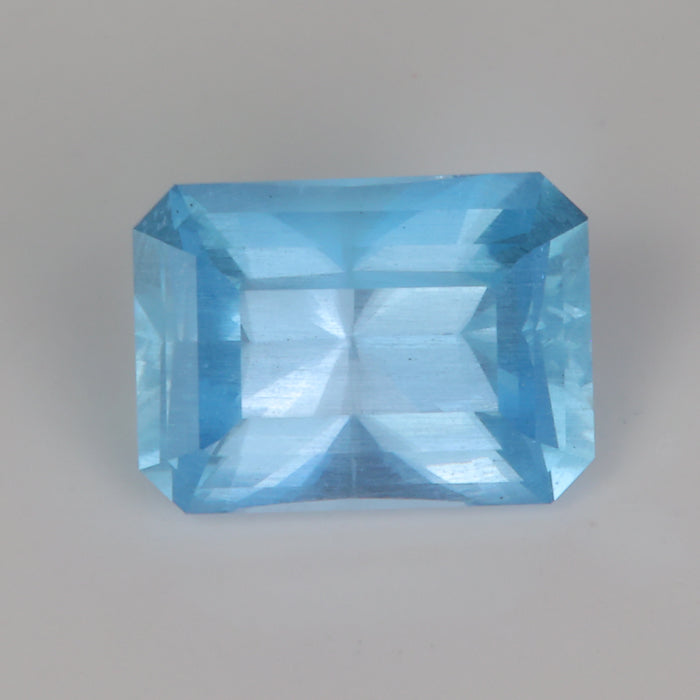 blue color barion emerald cut aquamarine gemstone